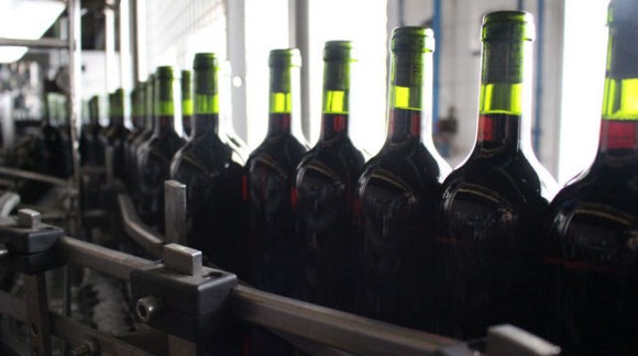El precio de las uvas y del granel, provocarán subidas en la cotización del vino embotellado